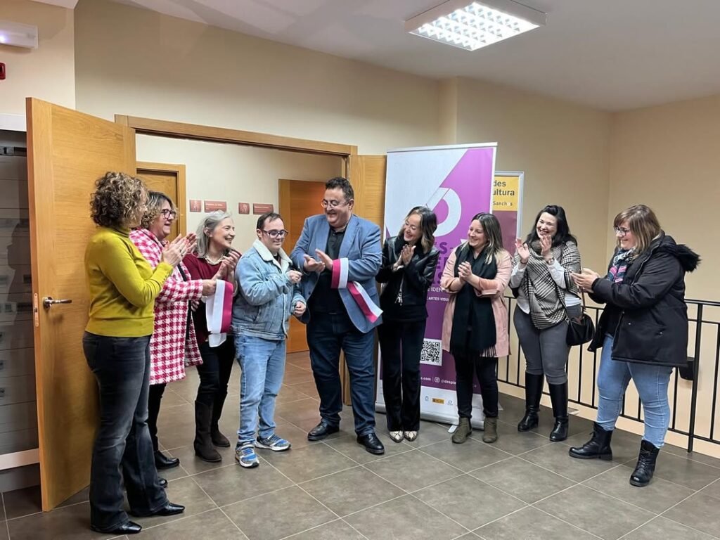 Inauguración Exposición Despiertas VI en Villamayor De Santiago