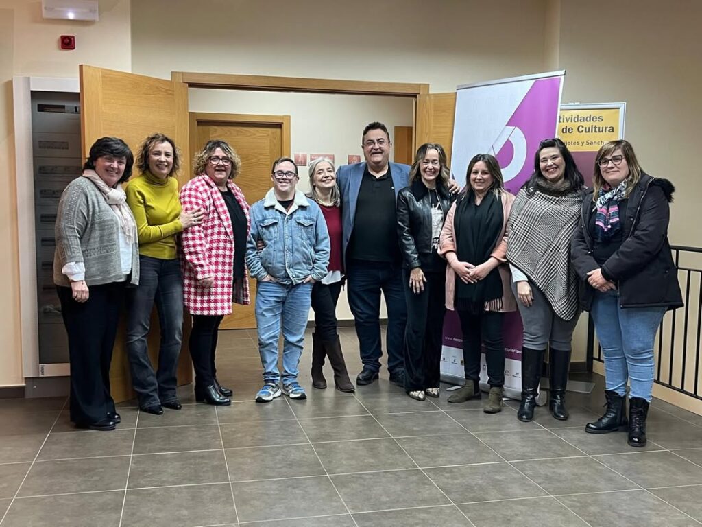 Inauguración Exposición Despiertas VI en Villamayor De Santiago