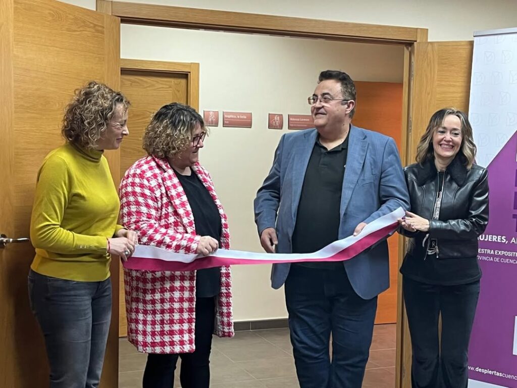 Inauguración Exposición Despiertas VI en Villamayor De Santiago